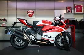 giá bán xe ducati