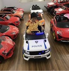 có nên mua xe ô tô điện cho bé...