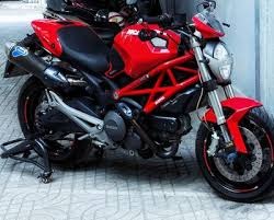 đánh giá xe ducati 696..