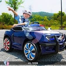 đánh giá xe ô tô điện trẻ em