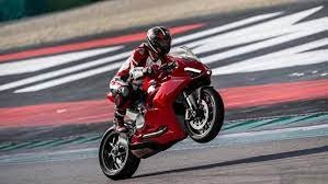 giá xe ducati panigale v2..