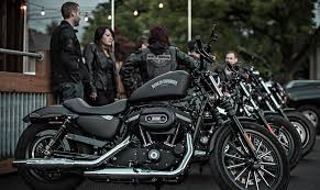 giá xe harley davidson 883