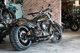 giá xe harley davidson breakout
