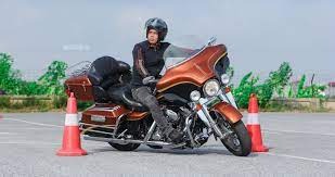 kinh nghiệm chạy xe harley davidson