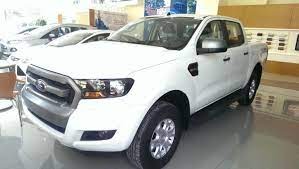 xe bán tải 4x2 là gì.