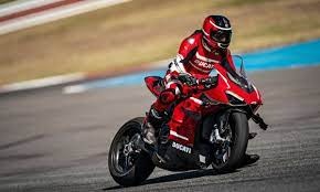 xe ducati panigale superleggera v4..
