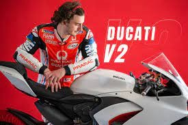 xe ducati v2..
