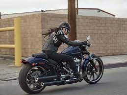 xe harley-davidson breakout 2020