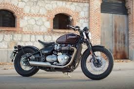 xe máy triumph giá