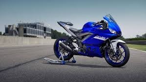 xe moto tầm trung
