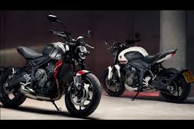 xe moto triumph 2021