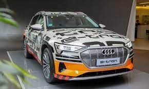 xe ô tô điện audi.