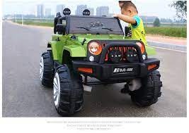 xe ô tô điện quân đội.