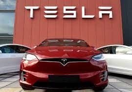 xe ô tô điện tesla giá bao nhiêu..