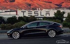 xe ô tô điện tesla giá bao nhiêu..
