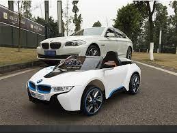 xe ô tô điện trẻ em bmw i8..