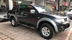 xe bán tải mitsubishi cũ..