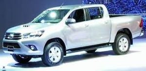 xe bán tải toyota hilux 2015..