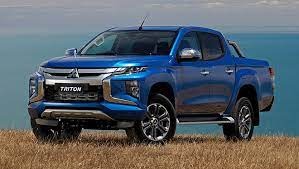 xe bán tải triton 2021..