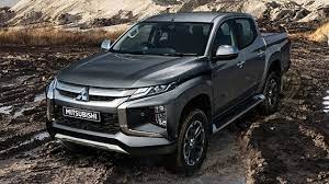 xe bán tải triton 2021..