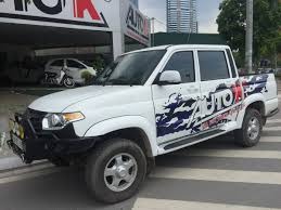 xe bán tải uaz..